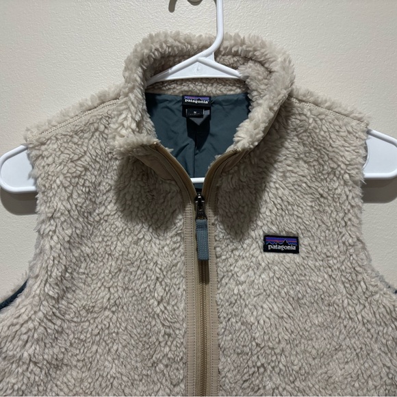 Patagonia Kids’ Retro X Fleece Vest in Natural, Youth Size Medium Outdoors - Picture 3 of 11